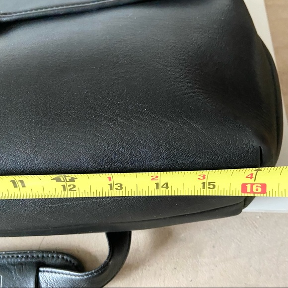 Tumi Black Leather Crossbody Messenger Bag Lock and Keys included. - Picture 10 of 12